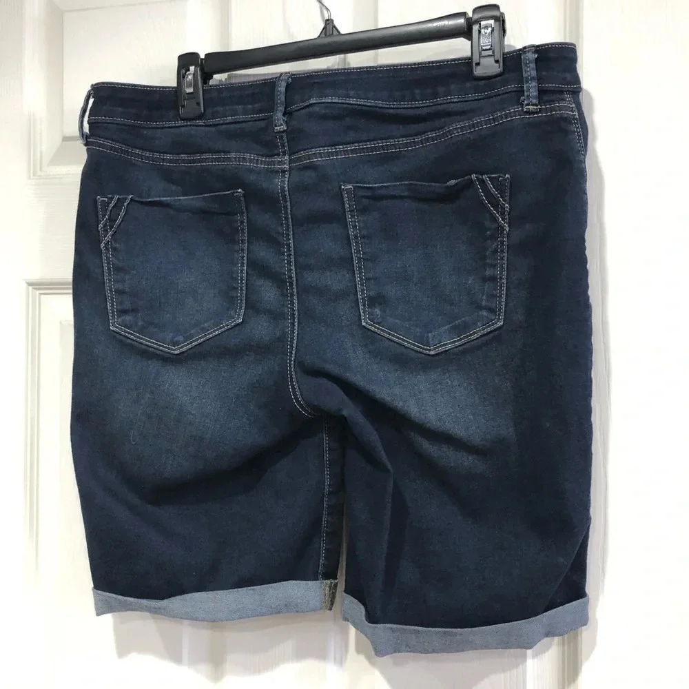 Apt 9 Bermuda Jean Shorts Size 14